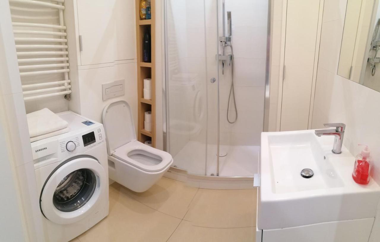 Apartamenty Warszawskie Delux Siedmiogrodzka Warszawa Eksteriør billede